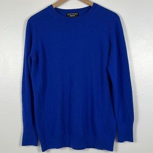 Blue Banana Republic Women’s Wool/cashmere/nylon blend Sweater, Large